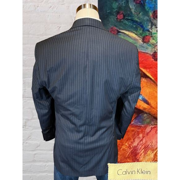 Calvin Klein 44R Mens Navy Blue Pinstripe 3 Button Blazer Sport Coat Jacket - Picture 6 of 12